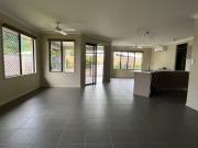 Family home with pool & mountain view lifestyle