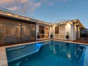 Family Home with Seperate Living for Kids!