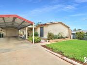 FAMILY LIVING IN A QUIET LOCATION