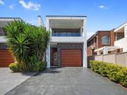 Family Sized Duplex in the Heart of Hurstville Walk to...