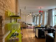 Family stunning apartment in vibrant neighbourhood,...