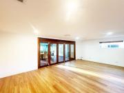 Fancy renovated family house in Parkwood