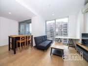 Fantastic 2 bed 1 bath apartment in Heart Of CBD