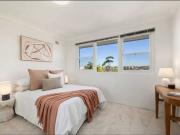 Fantastic 2 bedroom apartment in Queenscliff!