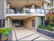 Fantastic 3 Bedroom Unit, Fantastic Location & Complex!