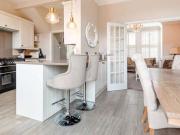 Fantastic 5 Bedroom House In Ilford