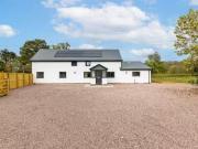 Fantastic fully renovated modern cottage just outside...