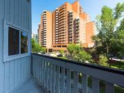 FANTASTIC LOCATION, STEPS FROM EAU CLAIRE, PRINCE'S...