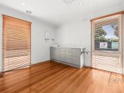 Fantastic Opportunity In Prime Location!
