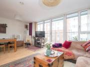 Fantastic short term room in South London