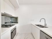 Fantastic Spacious One Bedroom Apartment with Ample Storage