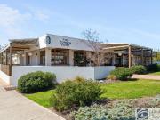 Fantastic townhouse in sought after location