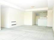 Fantastic unfurnished 3 bedroom in City Gate