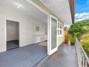 FANTASTIC WOOLOOWIN LOCATION