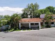 Fantástica Casa Lista para remodelar, en Fraccionamiento...