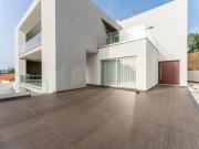 Fantástica Moradia de Luxo na Nazaré 380m² Nazaré