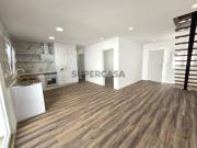 Fantástica Moradia Independente T2, Totalmente Renovada,...