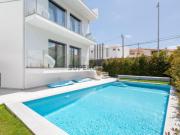 Fantástica Moradia T4+2 com Piscina e Localização...