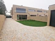 Fantástica moradia T4 Nova