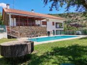 Moradia T5 com piscina e campo tenis