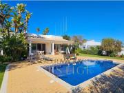 Moradia térrea com 4 quartos perto da praia em Albufeira