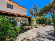 Fantástica Moradia V2 na Quinta da Marinha em Cascais