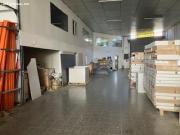 FANTÁSTICA NAVE DE 1.900 M2 EN RUBI