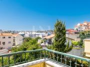 Fantástica penthouse no centro do Estoril em Duplex com...