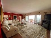 Fantástica villa privada de un nivel con apartamento de...