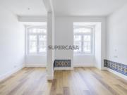 Fantástico Apartamento T3 Na Baixa Pombalina com Licença...