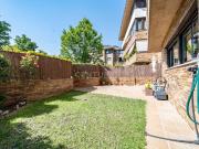 Fantástico bajo con jardín