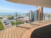 Fantástico piso alto y muy luminoso en primera línea de...