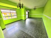 Fantástico piso de 4 dormitorios y 120 m2 en junto Av....