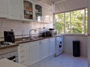 Fantástico T2 com elevador perto da estação da Cp