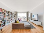 Fantástico T4 Alvalade com varandas, estacionamento e...