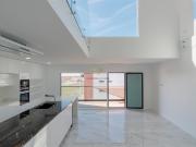 Fantástico T4 Duplex com acabamentos de Luxo, no Montijo...