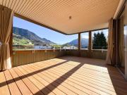 Fantastic 5.5 room new build apartment with 155m2 first...