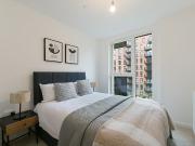 Farine Avenue, Hayes UB3, 2 bed flat to rent, £2,258 pcm...