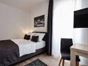 Fashionable and charming home with nice city view,...