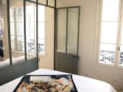Fashionable apartment in the heart of Saint Germain des...