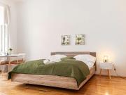 Fashionable & cozy home conveniently located, Vienna...