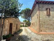 Fattoria 9 camere da letto, Sovicille ToscanaTuscany...