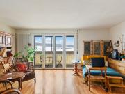 Favorit in Le Locle: Weltraum, Licht und Panoramablick