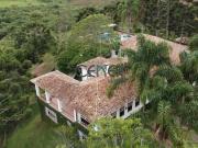 Fazenda cinematográfica de 235 ha em local maravilhoso...