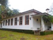 Fazenda com 265 hectares, arquitetura colonial...