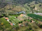 Fazenda Excepcional em Caracóis, Esmeraldas Oportunidade...