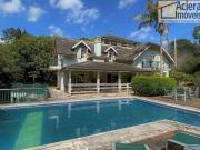 Fazendinha 4 Sts / AT: 3 mil m² / Arq. Sig Bergamin...