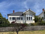 Feel at home, Living Here