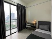 [Female Unit] Middle Room for Rent @Petlaz Residence,...