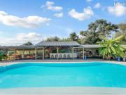 Ferme 8 pièces 700 m²